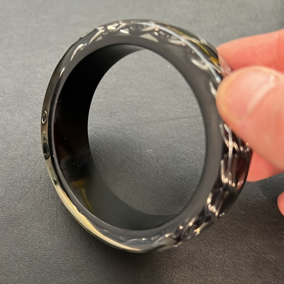 Vintage Plastic Bangle Bracelet, Clear with Embedded Chain, Black, Retro, Boho - Picture 6 of 8